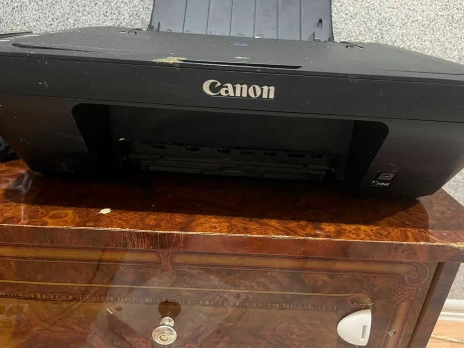 Принтеры 2 шт. Canon и Самсунг