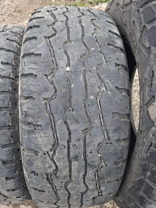 Продам шины 215/65/16 нокиа