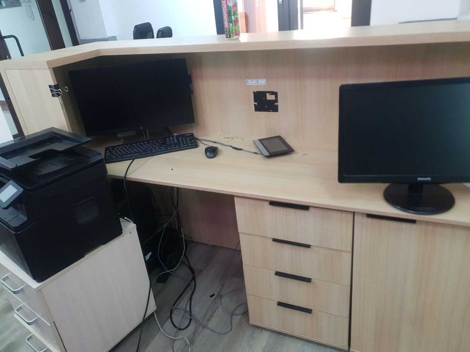 ресепшен офисный б/у