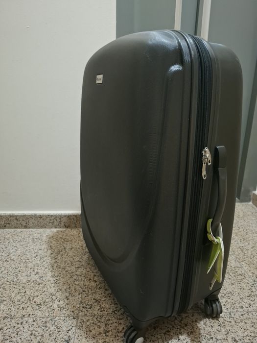 Продавам куфар  Estil