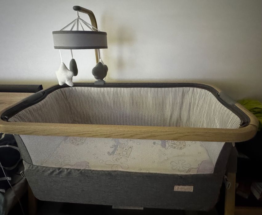 Кошара с подвижна страница NEXT TO ME JIMMYLEE