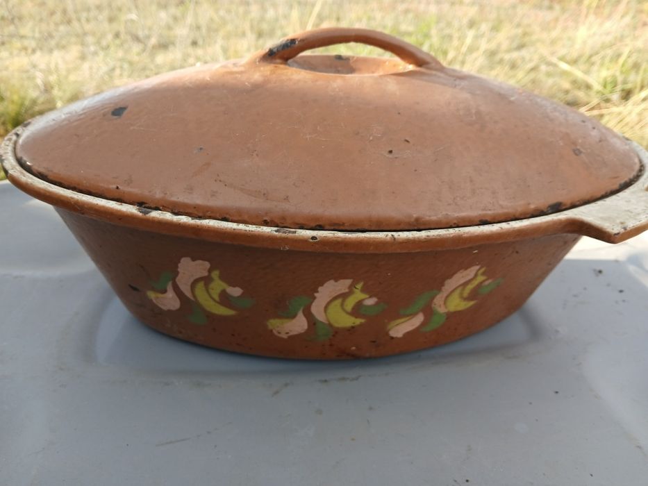 Утятница чугунная.