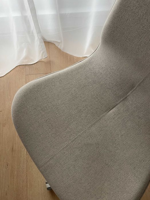 Vând urgent scaun de birou, IKEA