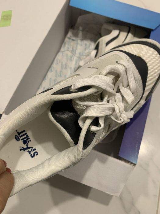 Нови оригинални спортни обувки Scholl номерът е 42