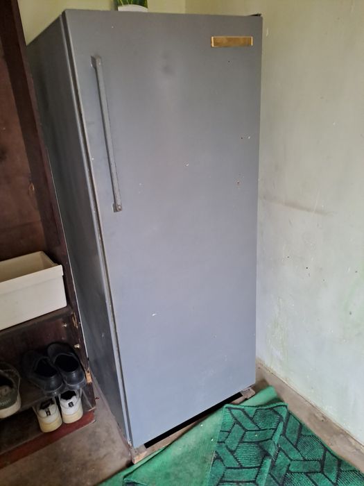 Халаделник сотилади