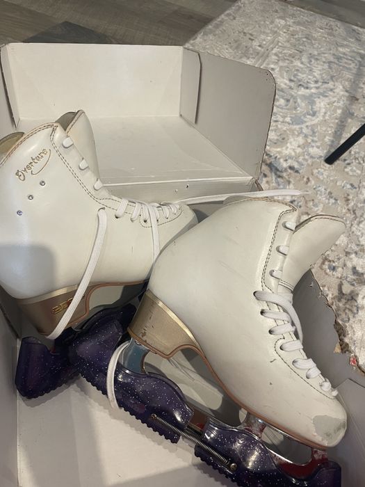 Коньки для фигурного катания