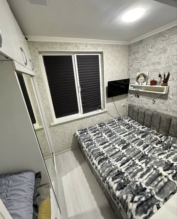 Код 884  Продаю 2/1/5 ком квартиру куйлюк массив 5