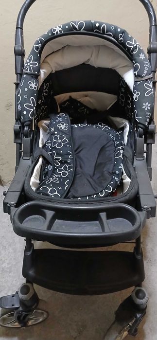 Детска количка , закупена от Англия