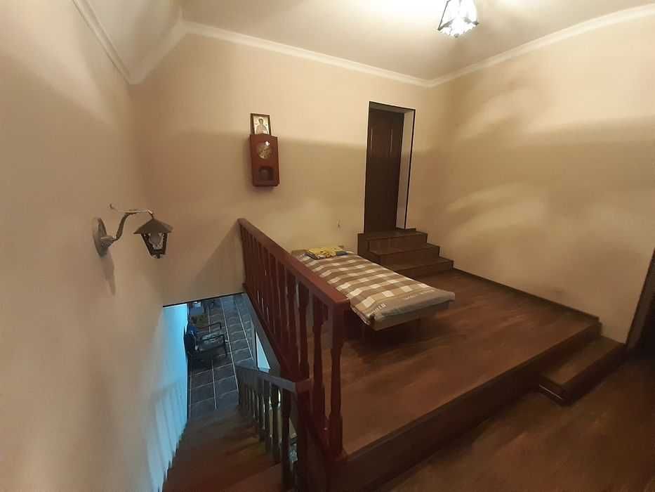 Двухэтажный дом с кирпича  150м2 и гараж внутри дома на 2 авто