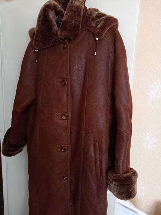 Пальто - дублёнка новая женская