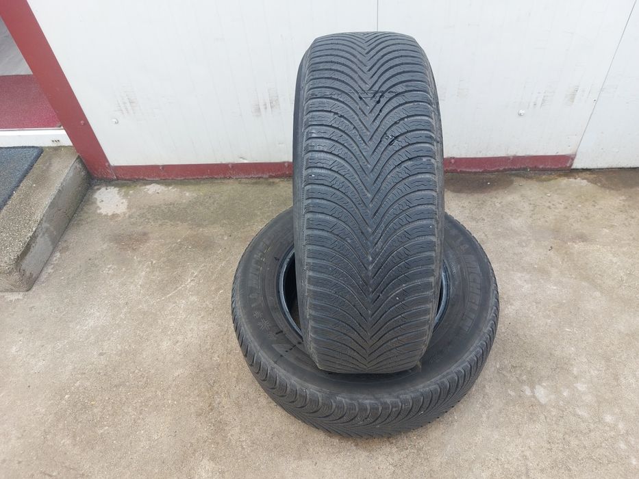 100 lei bucata! Doua anvelope M+S/IARNA 215 65 16 Michelin