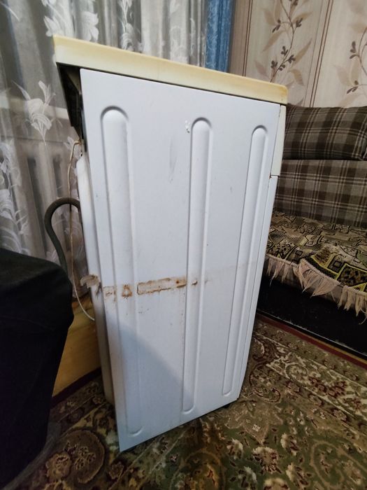 Продам стиральную машину