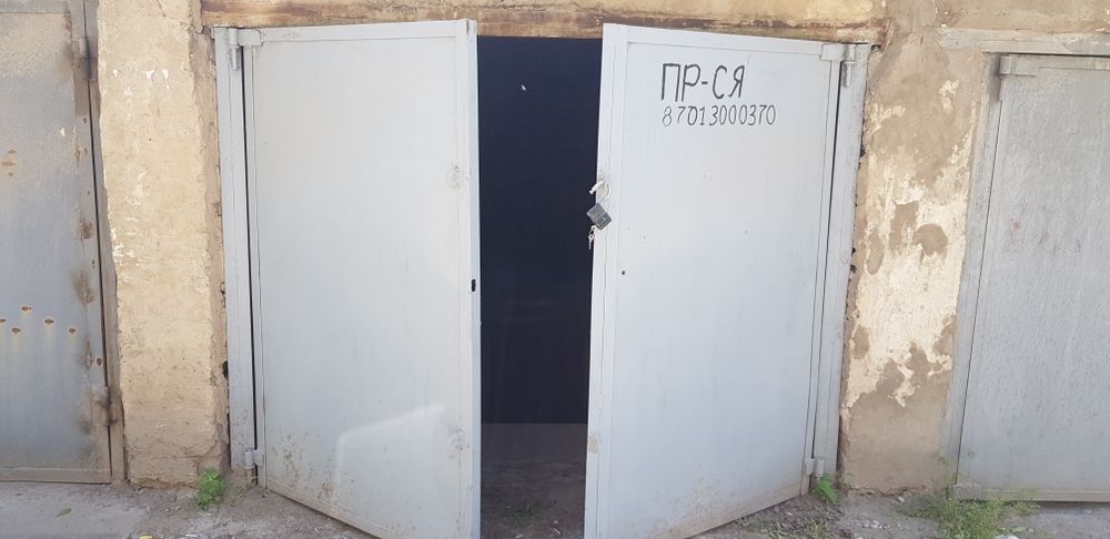 Гараж из кирпича