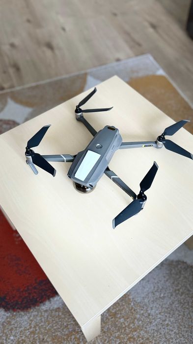 Dronă DJI Mavic 2 Pro + FLY COMBO – 3 baterii, controller, filtre ND