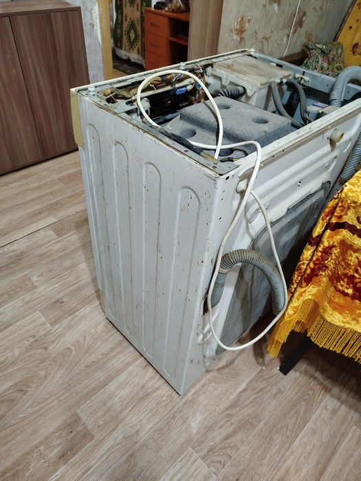 Стиральная машина продам