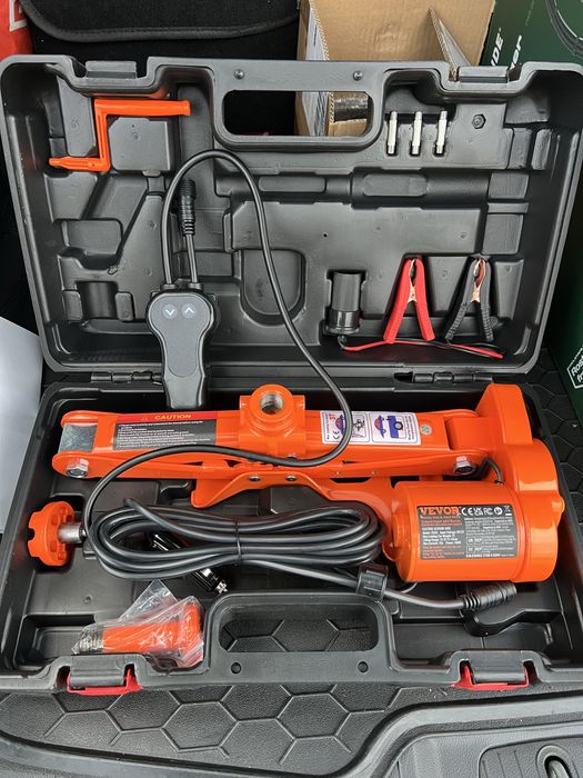 Електрически Крик за автомобил до 3Т, на 12V