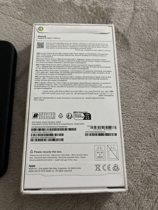 Iphone 16 Black 128 GB, 6 cicluri incarcare , are husa si folie