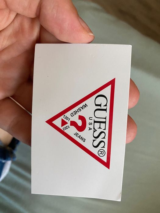 Оригинални маратонки Guess