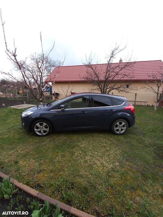 FORD Focus 2011 — imagine 4