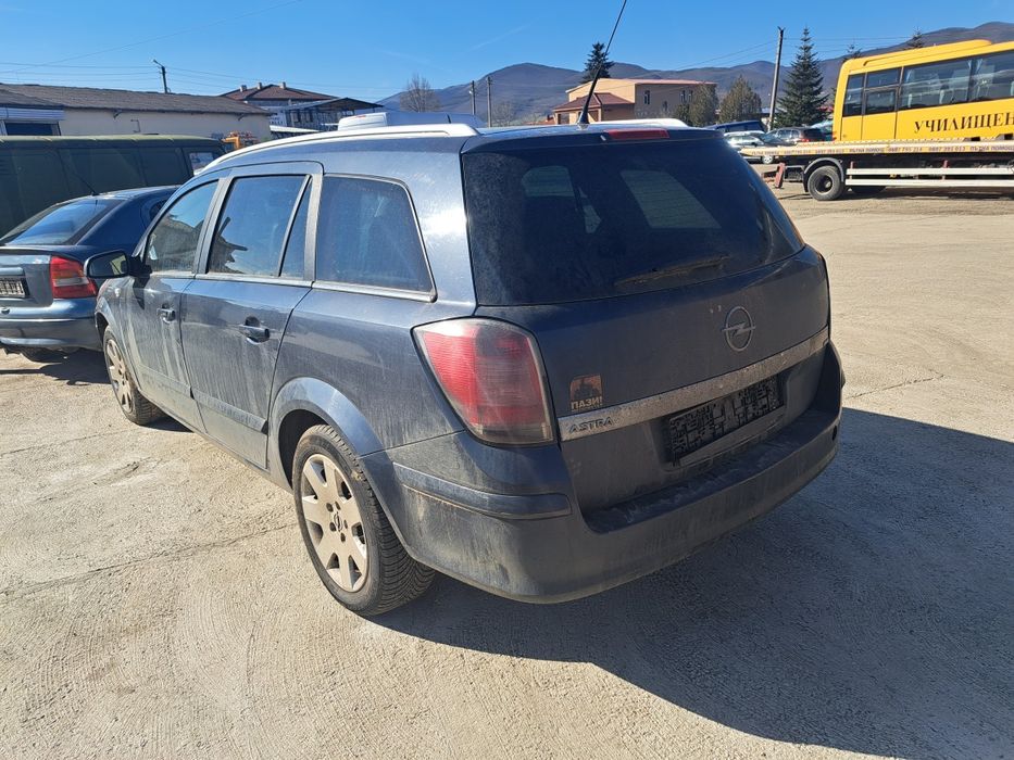 Опел Астра 1.7 cdti на части !