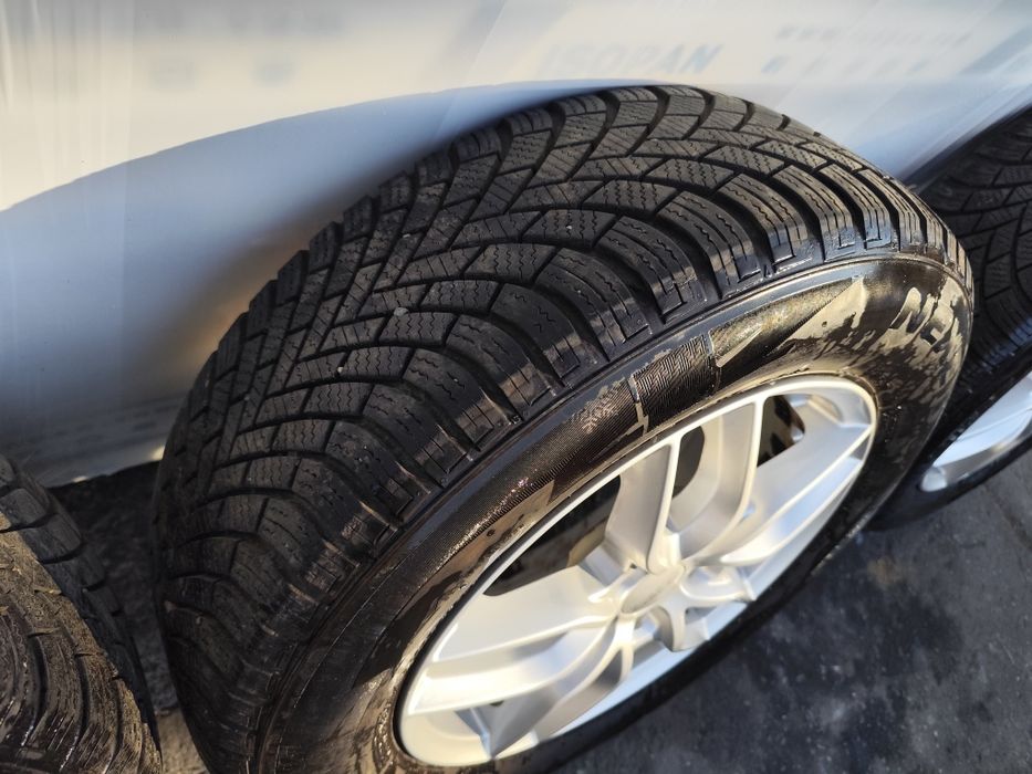 Jante 5×114,3 r16 Duster + anvelope 215 65 r16 m+s nexen !