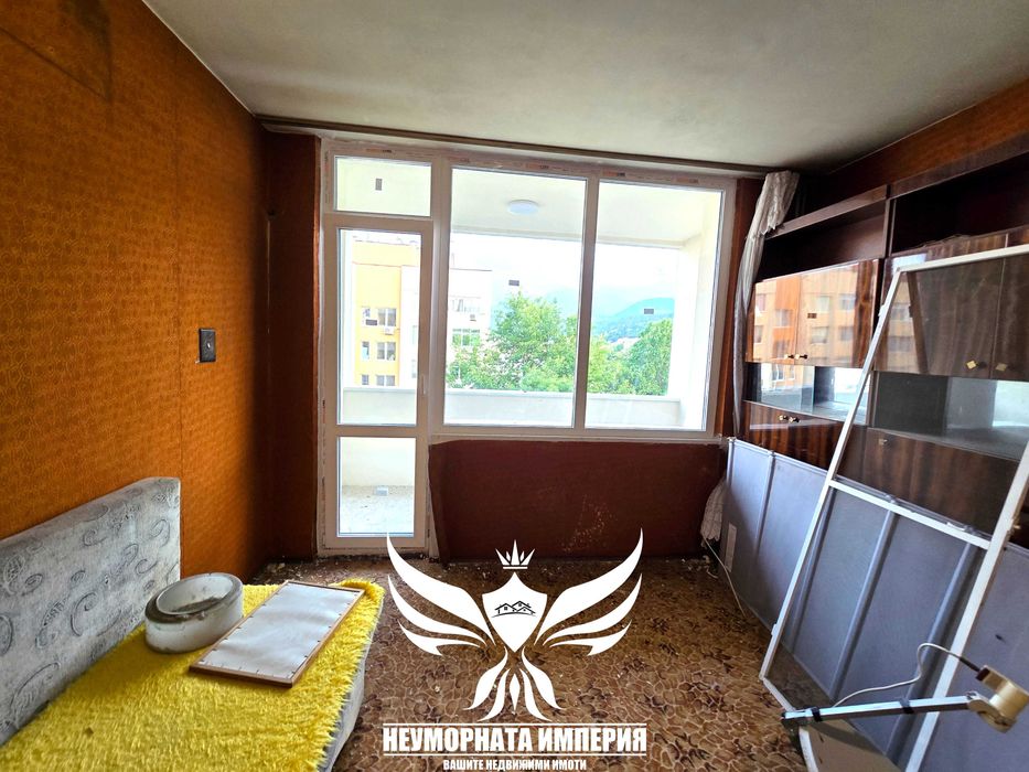 Под наем тристаен 68кв.м. на 6 етаж в гр.Асеновград, кв.Запад