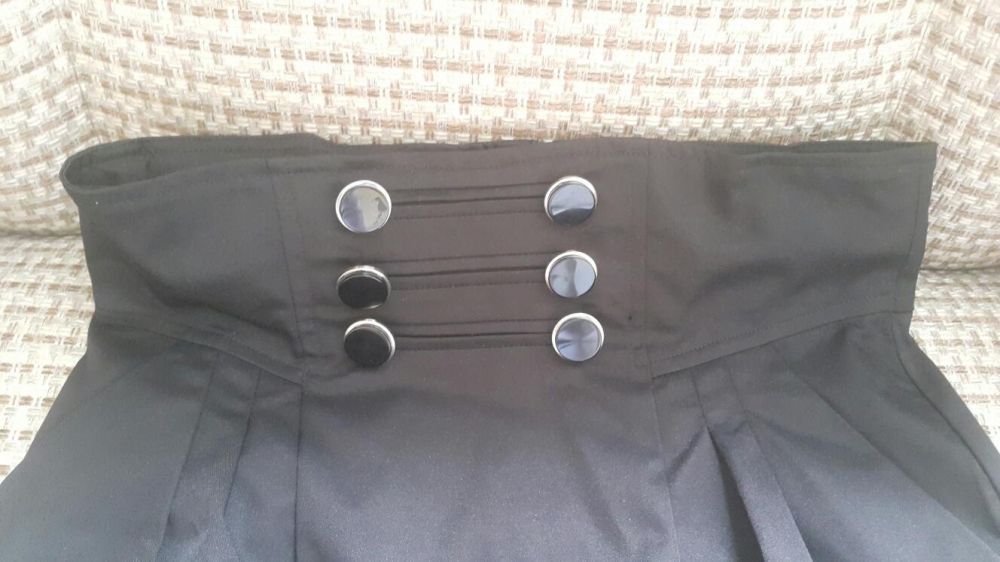 Школьная юбка новая