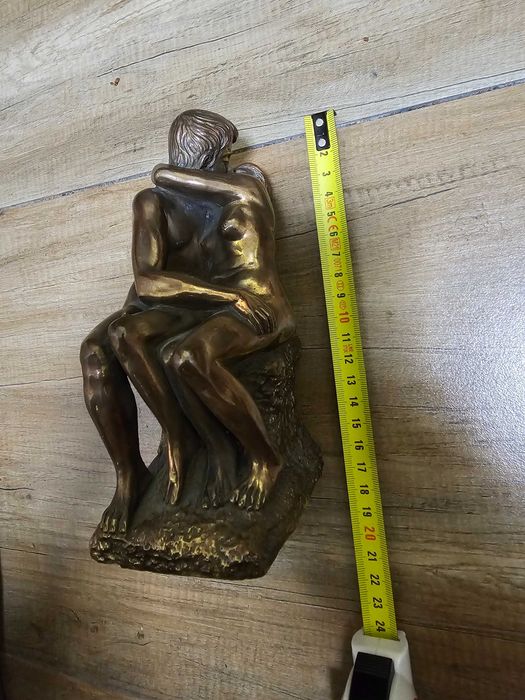 Бронзова статуетка,отливка.