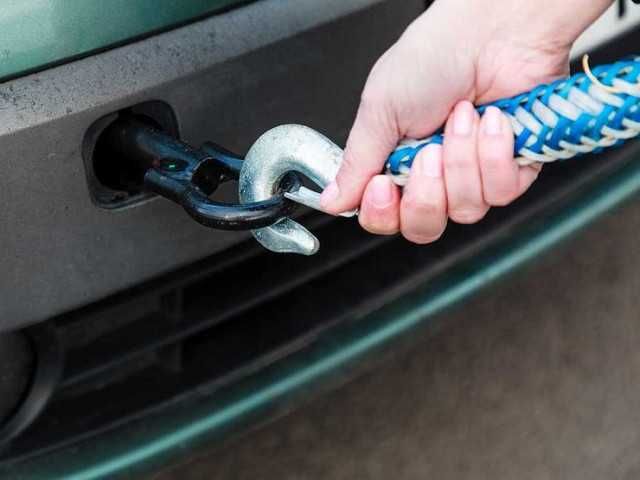 Кука за теглене теглич за всички марки и модели автомобили