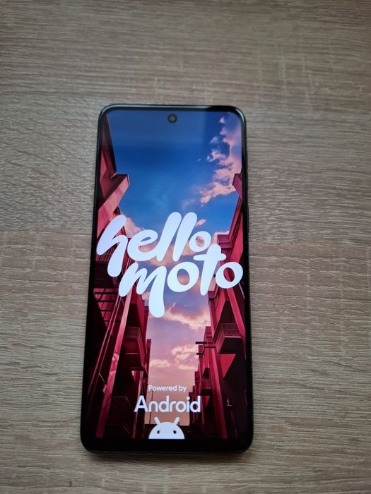 Telefon Motorola G54 5G  in cutie,incarcator nou si huse noi!