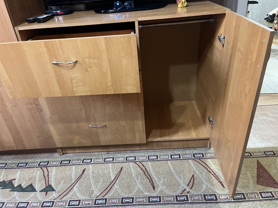 Мебель для спальни и прихожей