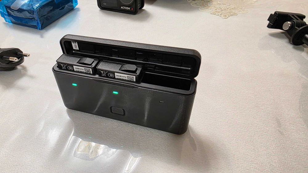 DJI Osmo Action 4 Adventure Combo — отличное состояние