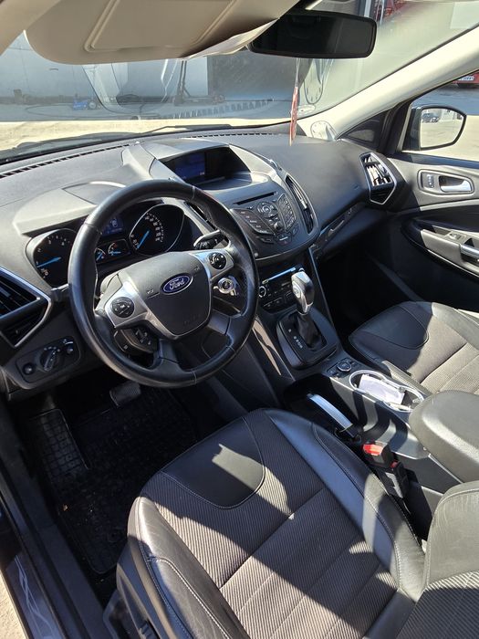 Ford Kuga 4x4, automat, 2015.