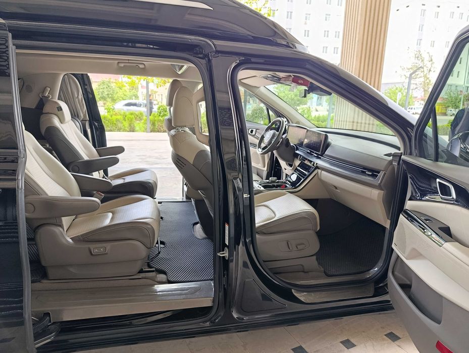 Продаётся «Kia Carnival HIGH LIMOUSINE»