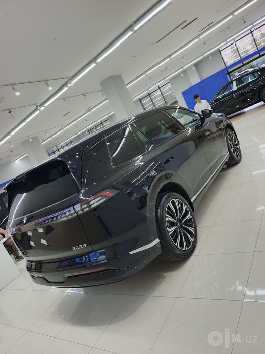 Dong Feng 008 610 km Elektr 2025 ULTRA