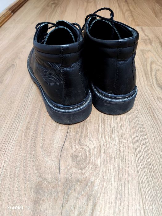 Ghete piele mărimea 41