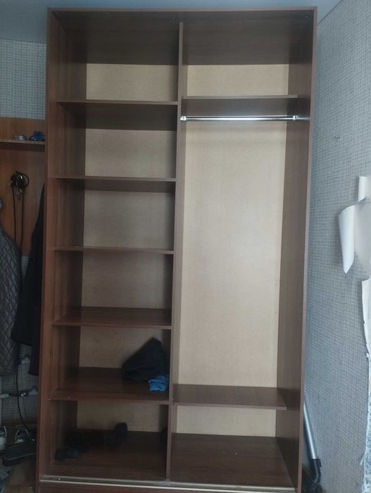 Продам шкаф ,в хорошем состоянии
