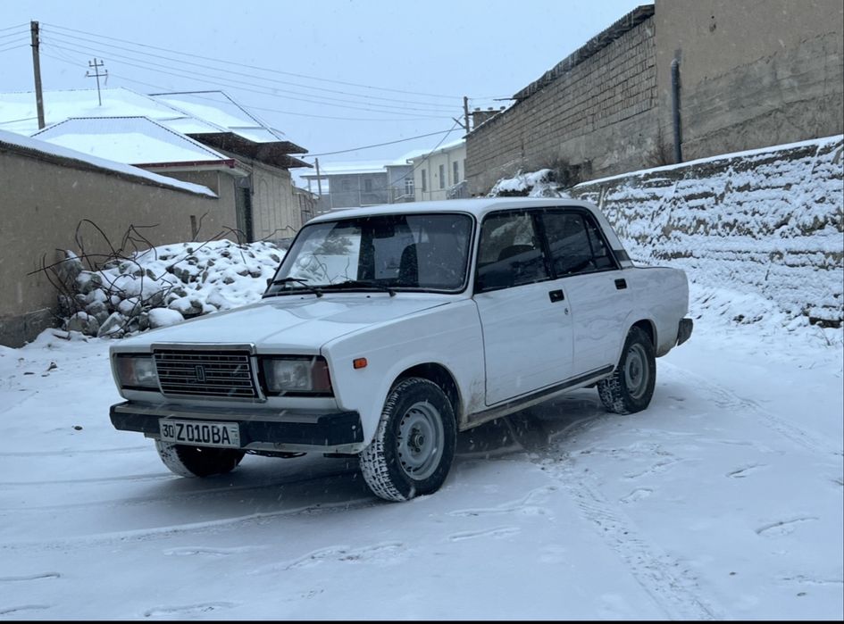 Lada 2107 sotiladi 2008 yil