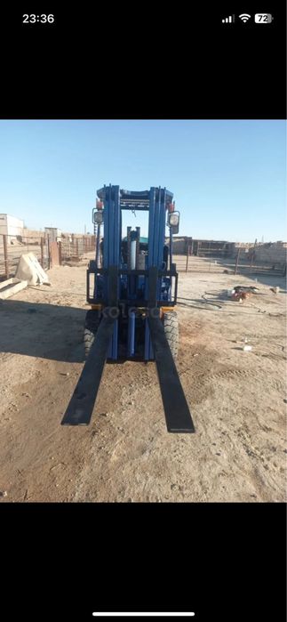 Komatsu 2.5 тонна автомат