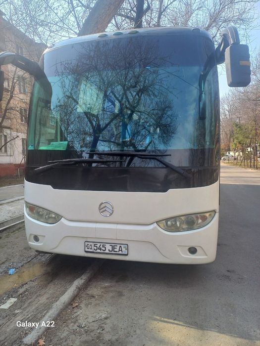 Avtobus golden dragon