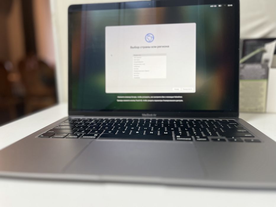 Продам MacBook Air