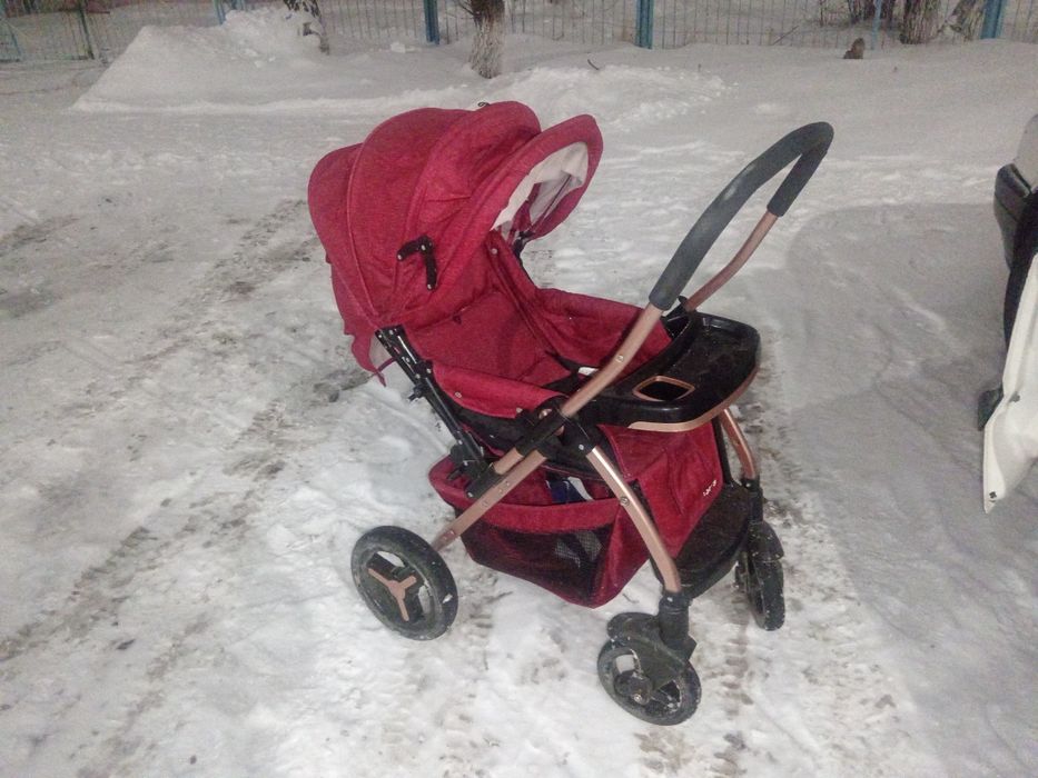 Продам детскую коляску