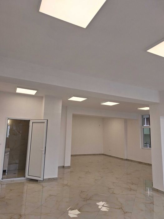 Дава се под наем Магазин в Бургас, Меден рудник - зона В - 96 кв.м за 510 € - Снимка #9