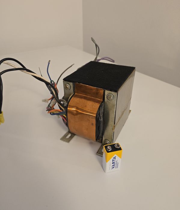 Transformator amplificator Pacific transformer 2 x 65V , 950W