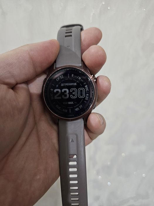 Garmin fenix 7s 42mm sapphire solar