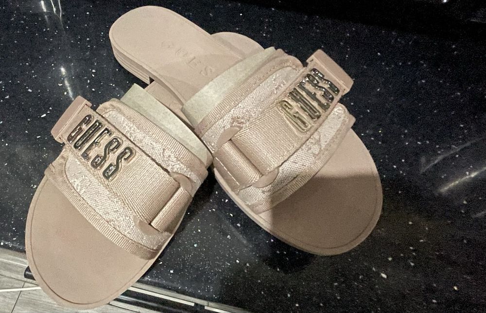 Papuci guess dama