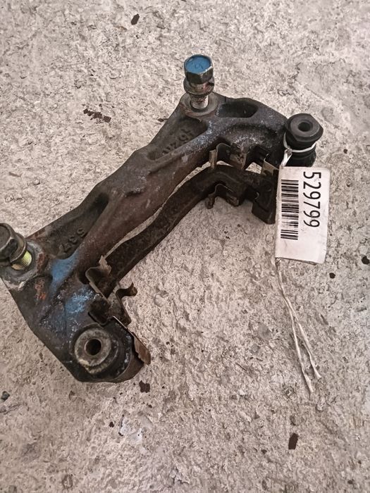 Суппорт тормозной Субару