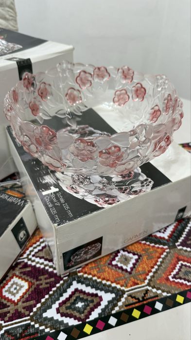 Продается хрустальные вазы