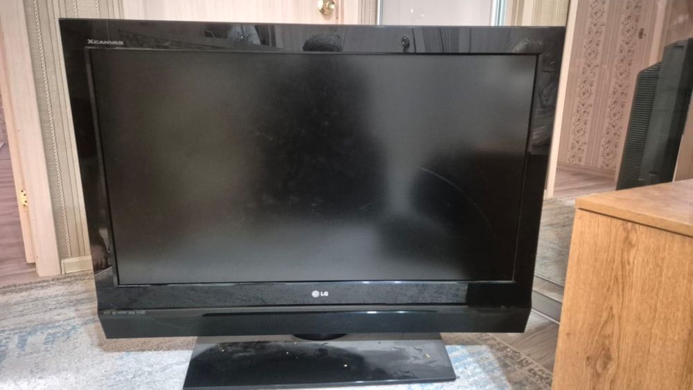 Продам телевизор LG