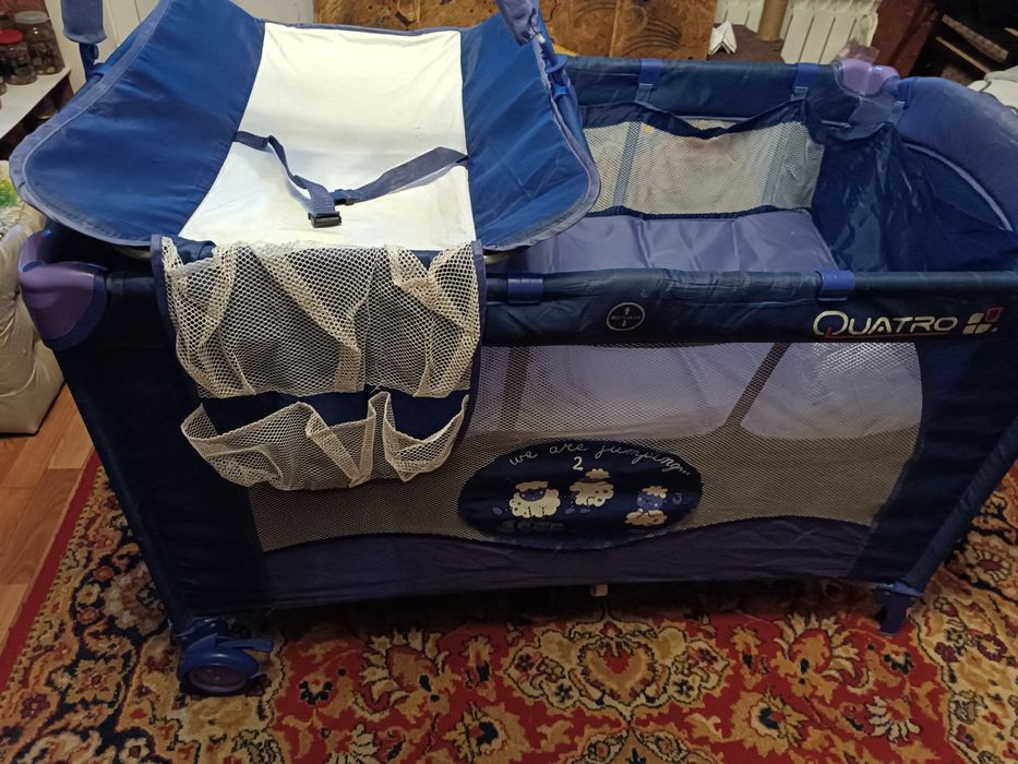 Детская кроватка,манеж